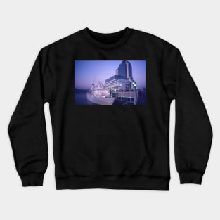 Vancouver Harbor . Crewneck Sweatshirt